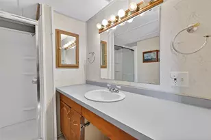 7801 34th Ave N, Saint Petersburg, FL 33710 - Photo 28