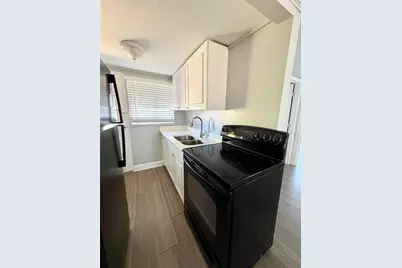 4611 N Hubert Avenue #11, Tampa, FL 33614 - Photo 6