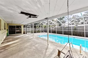 1233 Lorie Cir, Brandon, FL 33510 - Photo 42