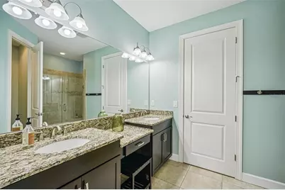 8433 Alberata Vista Drive, Tampa, FL 33647 - Photo 10