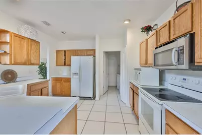 702 Cristelle Jean Drive, Ruskin, FL 33570 - Photo 10