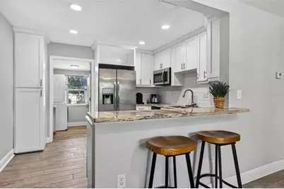 5717 2nd Avenue N, Saint Petersburg, FL 33710 - Photo 8