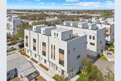 307 15th Street N, Saint Petersburg, FL 33705 - Photo 1