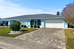 1308 Bluewater Dr, Sun City Center, FL 33573 - Photo 2