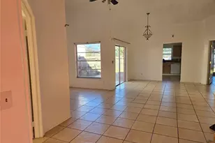 9224 Camino Villa Blvd, Tampa, FL 33635 - Photo 8