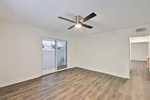 134 86th Terrace, Treasure Island, FL 33706 - Photo 10