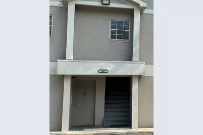 14412 Reuter Strasse Circle #213, Tampa, FL 33613 - Photo 2