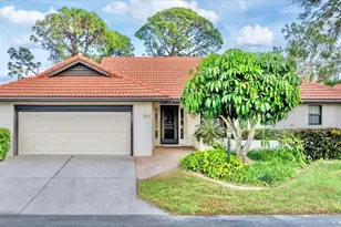 270 Laurel Hollow Dr, Nokomis, FL 34275 - Photo 1