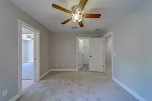 270 Valencia Cir, Saint Petersburg, FL 33716 - Photo 46