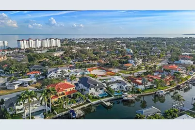 1235 Cordova Boulevard NE, Saint Petersburg, FL 33704 - Photo 12