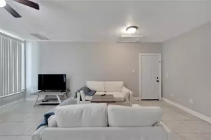 3651 Haines Rd N, Saint Petersburg, FL 33704 - Photo 16