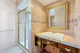 1135 81st St S, Saint Petersburg, FL 33707 - Photo 18