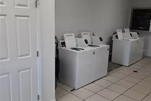 8370 13th St N, Saint Petersburg, FL 33702 - Photo 44