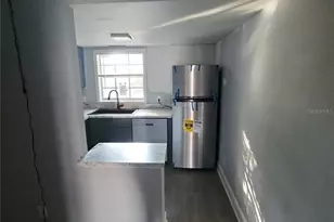 8370 13th St N, Saint Petersburg, FL 33702 - Photo 24