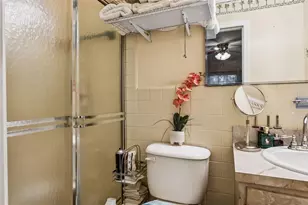 305 N Lauber Way, Tampa, FL 33609 - Photo 18