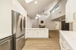 1228 Rainbrook Cir, Valrico, FL 33596 - Photo 12