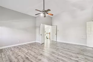 9149 Maple Ct, Seminole, FL 33777 - Photo 34