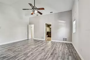 9149 Maple Ct, Seminole, FL 33777 - Photo 32