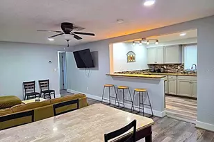 6886 49th Ave N, Saint Petersburg, FL 33709 - Photo 6