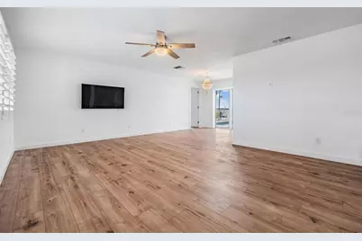 7092 S Shore Drive, Saint Petersburg, FL 33707 - Photo 36