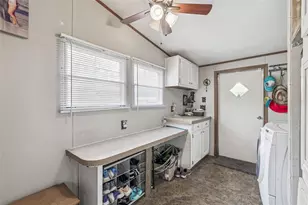 1814 Wise Rd, Zephyrhills, FL 33540 - Photo 34