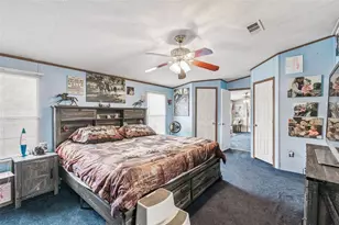 1814 Wise Rd, Zephyrhills, FL 33540 - Photo 12