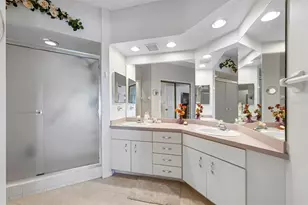 11315 Shipwatch Ln, Largo, FL 33774 - Photo 26