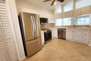 11315 Shipwatch Ln, Largo, FL 33774 - Photo 18