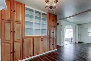 7 Drury Ln, Tarpon Springs, FL 34689 - Photo 10