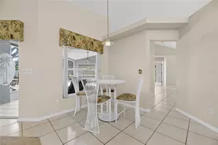 16604 Lake Heather Dr, Tampa, FL 33618 - Photo 22