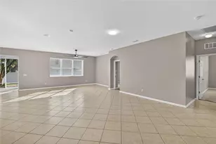 1403 Rushgrove Cir, Dover, FL 33527 - Photo 22