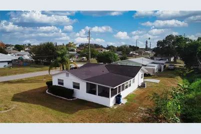 4607 5th Avenue W, Palmetto, FL 34221 - Photo 6