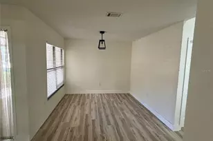 339 Pembroke Ln S, Venice, FL 34293 - Photo 10