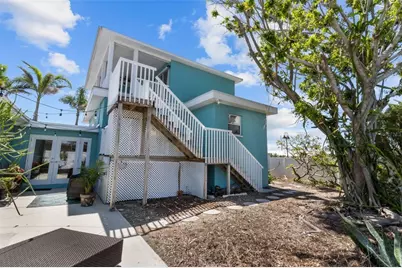 7950 Causeway Boulevard N, Saint Petersburg, FL 33707 - Photo 12