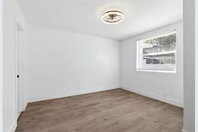 525 27th Avenue S, Saint Petersburg, FL 33705 - Photo 34