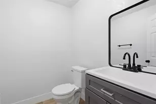 525 27th Ave S, Saint Petersburg, FL 33705 - Photo 18