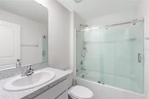 1676 Hazy Sea Dr, Plant City, FL 33565 - Photo 18