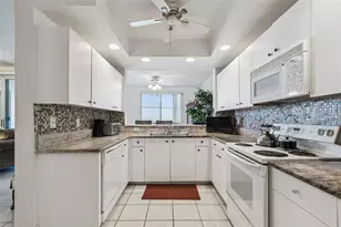 4991 Bacopa Ln S, Saint Petersburg, FL 33715 - Photo 14