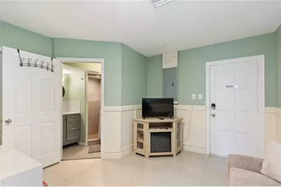 7301 Twelve Oaks Boulevard, Tampa, FL 33634 - Photo 34