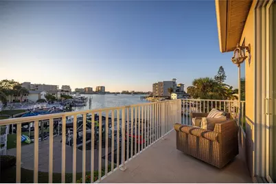372 Larboard Way, Clearwater Beach, FL 33767 - Photo 28