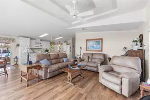 7013 Mt Piney Rd NE, Saint Petersburg, FL 33702 - Photo 16