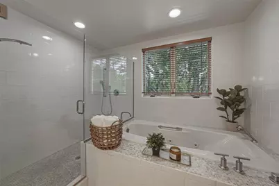 838 Monterey Boulevard NE, Saint Petersburg, FL 33704 - Photo 52
