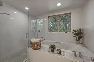 838 Monterey Blvd NE, Saint Petersburg, FL 33704 - Photo 52