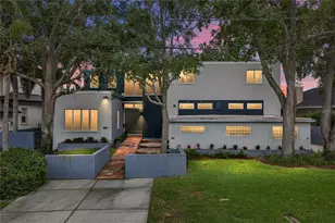 838 Monterey Blvd NE, Saint Petersburg, FL 33704 - Photo 1