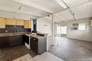 1703 Warrington Wy, Tampa, FL 33619 - Photo 2
