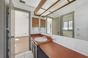 1412 Wexford Dr N, Palm Harbor, FL 34683 - Photo 36