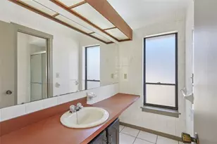 1412 Wexford Dr N, Palm Harbor, FL 34683 - Photo 34