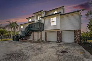 656 Soundview Dr, Palm Harbor, FL 34683 - Photo 24