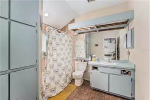 656 Soundview Dr, Palm Harbor, FL 34683 - Photo 16