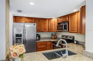 5155 Puritan Cir, Tampa, FL 33617 - Photo 14